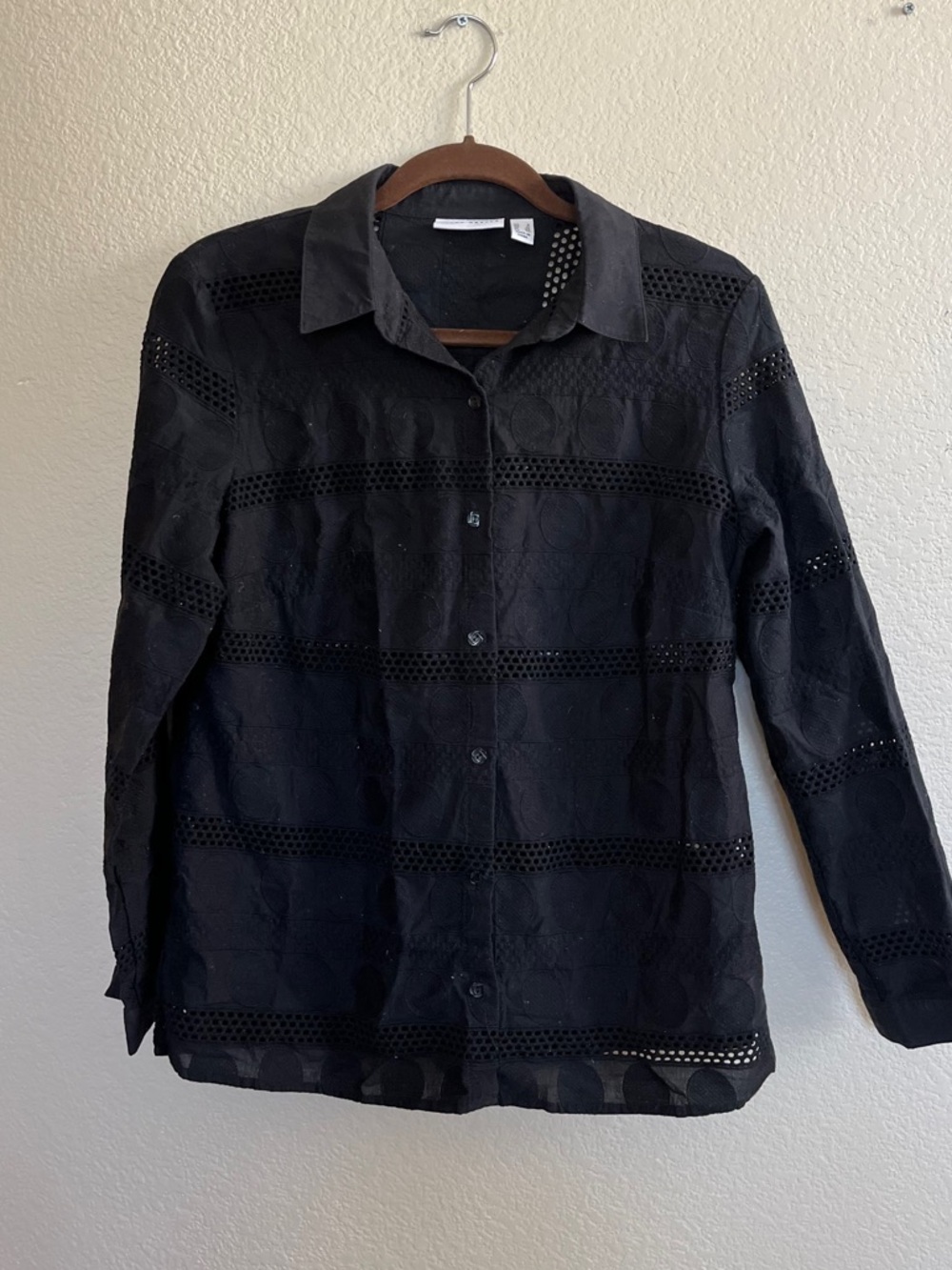 Susan Graver Black Lace-Panel Lightweight Shirt 100 % cotton